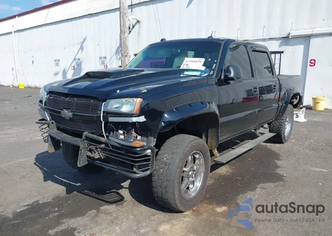 2005 Chevrolet Silverado 1500 Z71 from USA, damaged, VIN 2GCEK13T051273253